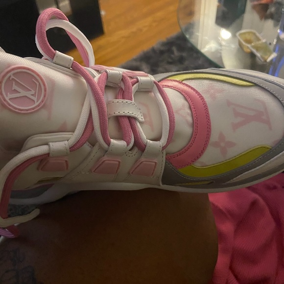 Louis Vuitton size 39 - Picture 2 of 2